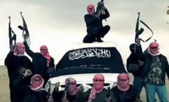 Minori pusi sa-i ajute pe jihadisti la decapitari