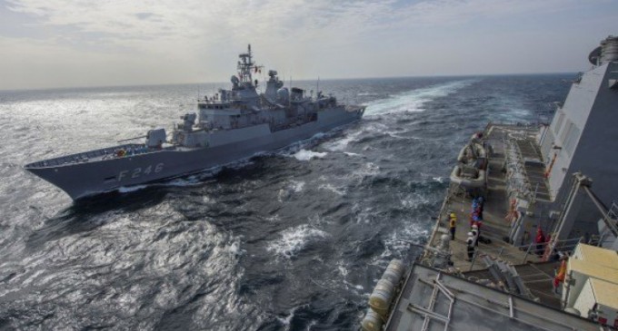 Navele NATO au acostat azi în Portul Constanţa