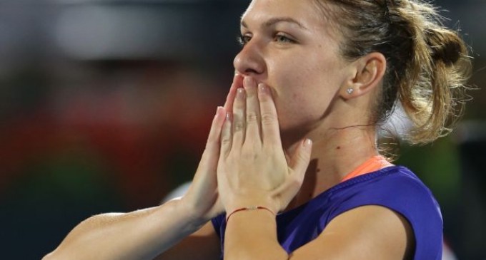 Simona Halep a castigat trofeul la Indian Wells SCOR 2-6, 7-5, 6-4, cu Jelena Jankovic