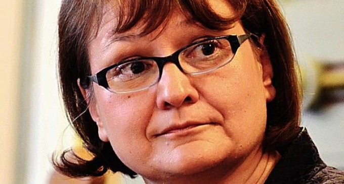 DNA strânge cercul în jurul Laurei Georgescu REVISTA PRESEI