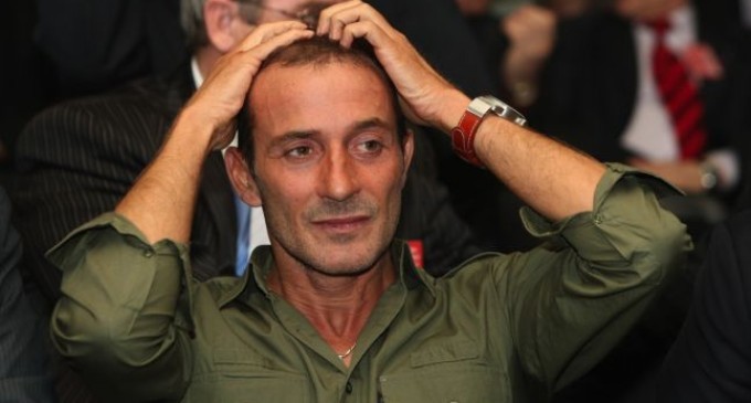 Ultima ora: De astazi Beciul domnesc are un nou membru – Radu Mazare , arestat preventiv pentru 30 de zile.