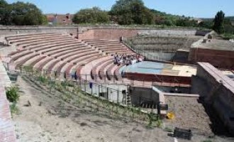 TEATRUL DE VARĂ DIN MAMAIA AȘTEAPTĂ SĂ FIE RESUSCITAT