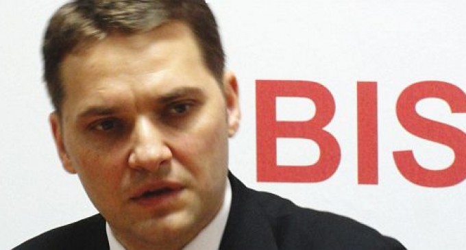 CCR vrea ridicarea imunităţii lui Şova. Senatul spune „niet!” REVISTA PRESEI