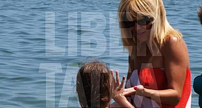 Udrea, la Mamaia, duce dor de Mazăre REVISTA PRESEI