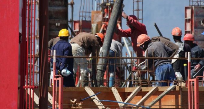 Peste un milion de români din Italia,  încurajați să lupte împotriva muncii la negru