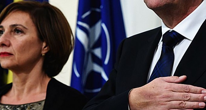 Carmen Iohannis se crede SPP, vrea în dreapta şoferului REVISTA PRESEI