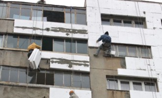 Cetățenii se pot expune la riscuri dacă folosesc materiale neconforme pentru reabilitările termice