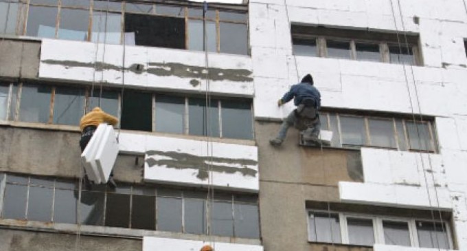 Cetățenii se pot expune la riscuri dacă folosesc materiale neconforme pentru reabilitările termice
