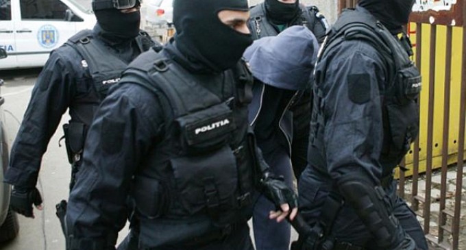 Perchezitii in 24 de judete din tara