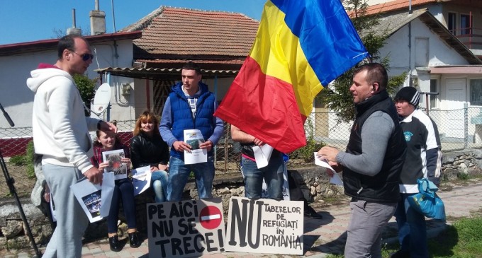 ÎMBUCURĂTOR! O mișcare de protest împotriva centrului pentru refugiați din Vama Veche a mobilizat societatea civilă !