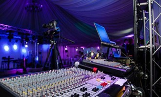 O petrecere reusita este asigurata de o sonorizare excelenta!