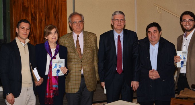 Daniel Dăianu, la Madrid: Democraţia este în pericol în Europa