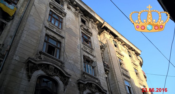 CŢA-PAPARAZZI la Palatul Navigaţiei – Prinţesa imortalizată, cine este prinţul?