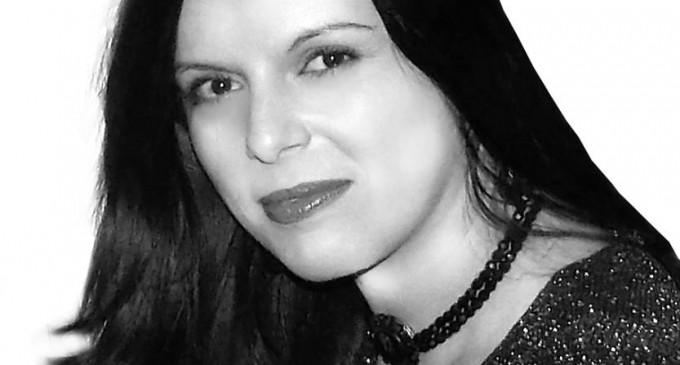 Poeta Lorena Craia se descrie:  ,,Sunt chițibușară și perfecționistă până în măduva literelor!”