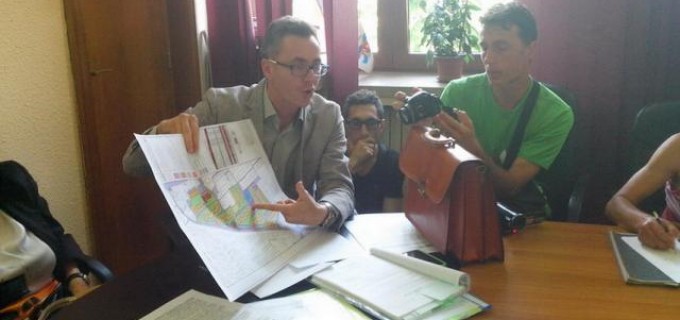 Constanta: Un bloc de 11 etaje construit ilegal, „daramat” de avocatul Ion Stelian-Cristian. Teren de 500 mp cumparat de la Mazare cu 5700 euro, in rate