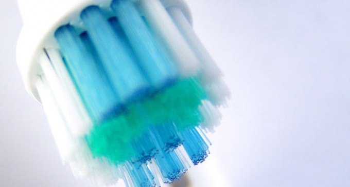 O periuta de dinti ieftina si buna poate fi exact solutia de care ai nevoie pentru o dantura perfecta