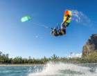 Top 5 informații esențiale pentru achiziționarea unei plăci de kitesurfing