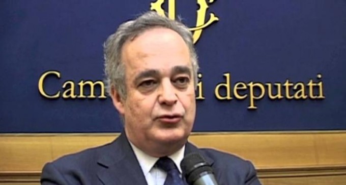 ACTUAL! Ministrul italian Bressa a anunţat că Guvernul de la Roma va negocia cu regiunile care au votat pentru sporirea autonomiei