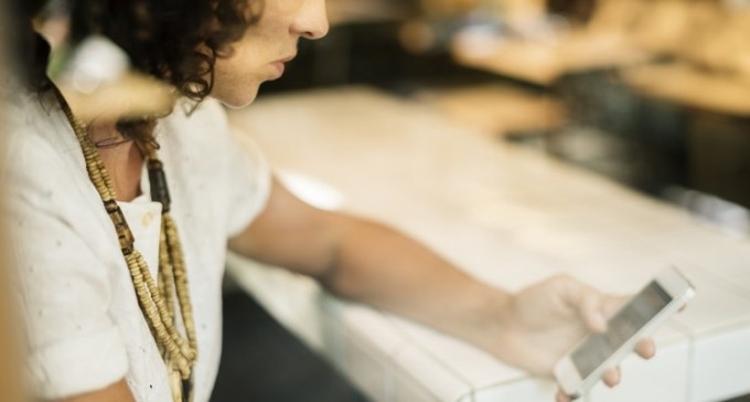 Lucrezi in ture de noapte? Invata sa ascunzi semnele oboselii!