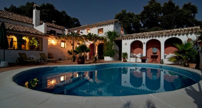 Piscina din beton – piscina construită să dureze o viață!