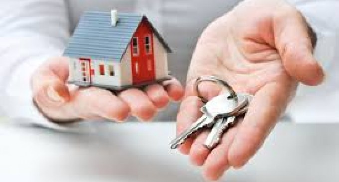 De ce este nevoie de un specialist reparatii usi?