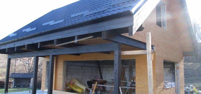 Case din lemn avantajoase cu Mobina Construct