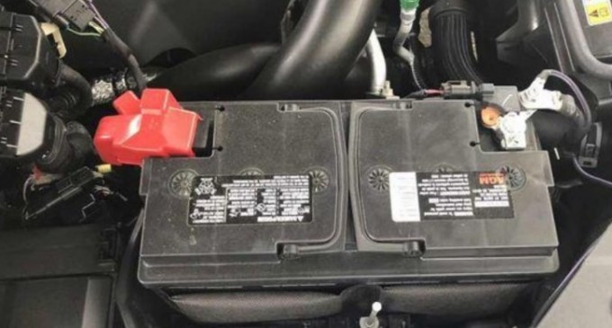 Când trebuie schimbată bateria la mașină