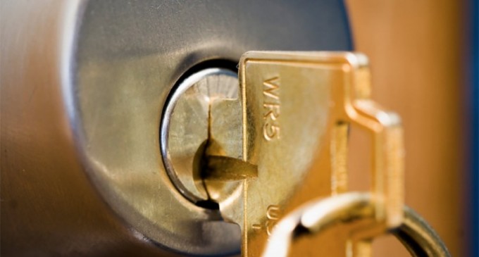 Repara si deblocheaza usa, e mult mai profitabil!