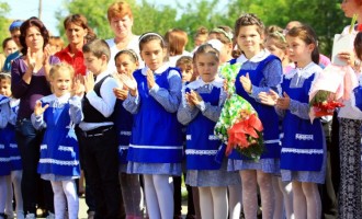 Asociațiile de elevi din România condamnă neglijența directorilor și inspectorului școlar general al județului Brașov referitor la ”Fenomenul Brașov”