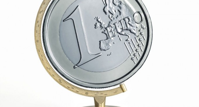 Croaţia cere oficial UE lansarea procedurii pentru aderarea la zona euro