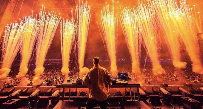 Un bărbat de 34 de ani a murit lângă o scenă a festivalului Neversea