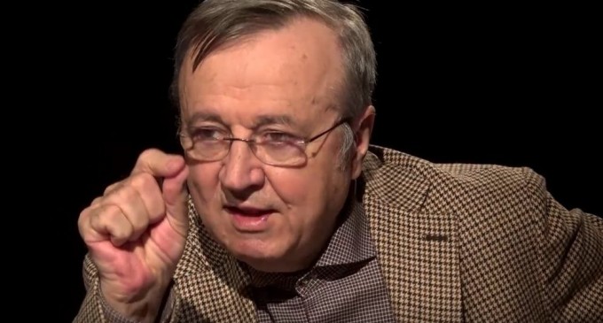 Remanierea a dezamorsat o posibilă demonstraţie de 10 august