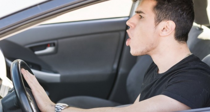 Cum sa fii sofer incepator care conduce prudent si trece peste rautatile „colegilor” de trafic