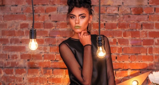 Beneficiile isi spun cuvantul la o oferta de angajari in videochat. Studio20 le are pe toate!