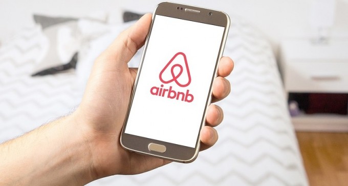 Airbnb investește într-o platformă pentru rezervarea biletelor pentru muzee și alte atracții turistice