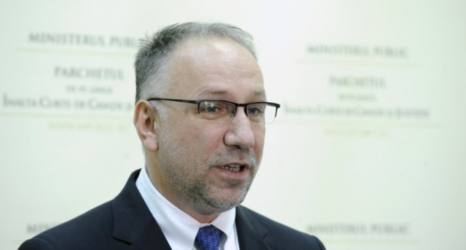 Procurorul general Bogdan Licu, acuzat de un nou plagiat / Este vorba de capitolul „Criminogeneza corupției” din volumul „Neliniștile Insecurității” – Esential