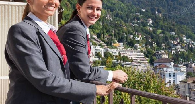 [P] Află cum poți deveni unul dintre viitorii lideri ai industriei ospitalității chiar de la reprezentanții universităților elvețiene de top, care vin la București – Studenti in strainatate