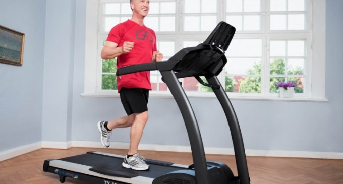 Alege banda de alergat pentru a-ti mentine silueta pe parcursul sezonului rece!