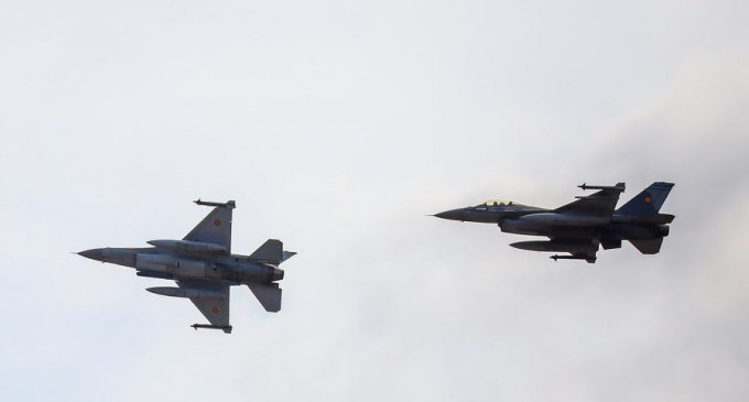 Guvernul a avizat achiziția a cinci avioane F16 în valoare de 300 de milioane de euro – Esential