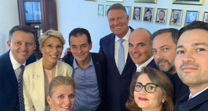 Fără dezbatere înaintea turului doi? Șeful de campanie al lui Iohannis: „O confruntare nu ar aduce nimic în plus” – Politic