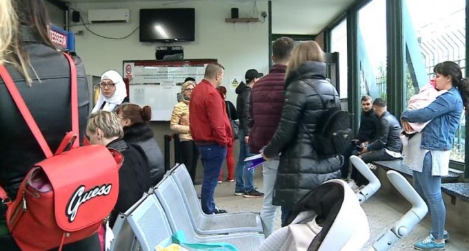 Digi 24: Cum au construit românii șmecheri din Diaspora o afacere din care se îmbogățesc pe spinarea românilor disperați – Esential