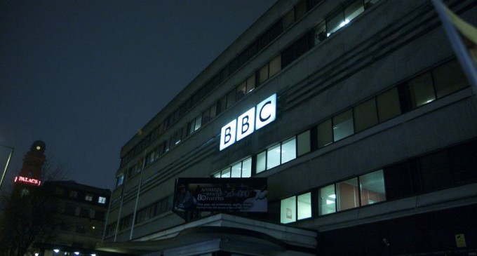 Marea Britanie: Guvernul vrea ca neplata taxei TV să nu mai fie considerată infracțiune – Media & Publicitate