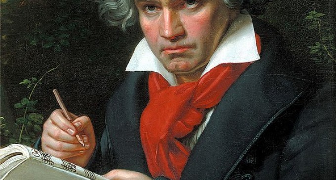 VIDEO Un sistem bazat pe inteligență artificială va termina Simfonia a 10-a a lui Beethoven – Esential