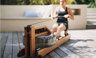 Cum te poate ajuta aparatul de vaslit la imbunatatirea sanatatii