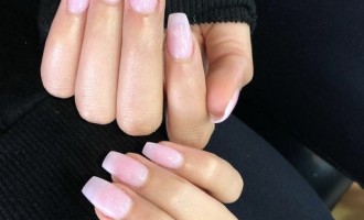 Cum iti ingrijesti corect unghiile acasa?
