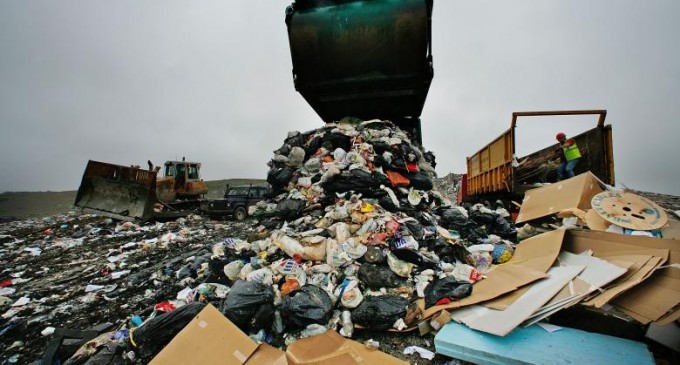 Increngătura politică ascunsa a gunoaielor(VIII)De ce România a ajuns groapa de gunoi a Europei? Iată afacerile murdare de cca. 30 de ani!