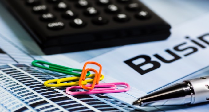 Refa-ti necesarul de produse de la o papetarie online!