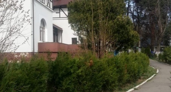 Cel mai pustiu spital din România. Spitalul de Psihiatrie Voila – Câmpina a intrat în „prima linie” a combaterii pandemiei de COVID -19