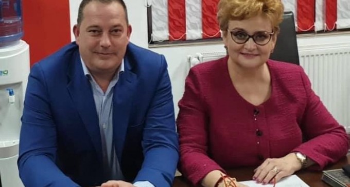 Traseista Gratiela Gavrilescu si-a lansat/bagat la „apa” candidatul PSD la primaria Floresti