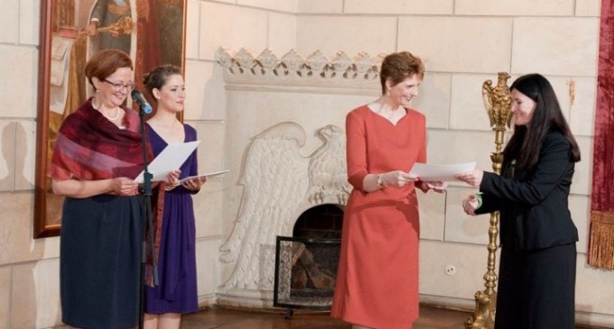 Manifest    Autor: Claudia Bota